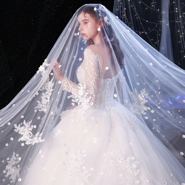 Romantique Ivoire Transparentes Robe De Mariée 2019 Robe Boule Encolure Carrée Manches Longues Dos Nu Perlage Appliques En Dentelle Cathedral Train Volants