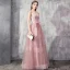 Schöne Pearl Rosa Abendkleider 2019 A Linie Spaghettiträger Ärmellos Perlenstickerei Schleife Lange Rüschen Rückenfreies Festliche Kleider