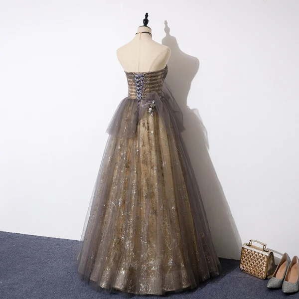 Elegante Grijs Goud Doorzichtige Galajurken 2019 A lijn Strapless Mouwloos Appliques Bloem Kralen Glans Tule Lange Ruche Ruglooze Gelegenheid Jurken