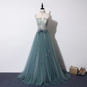 Elegant Green Evening Dresses 2019 A Line Princess Spaghetti Straps Sleeveless Tassel Beading Sweep Train Ruffle Backless Formal Dresses