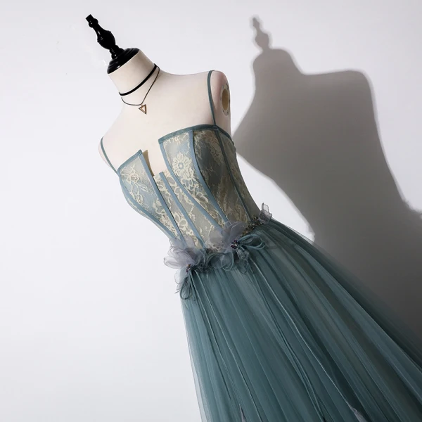A-Line/Princess Green Spaghetti Straps Sleeveless Floor-Length Evening Dresses with Embroidery