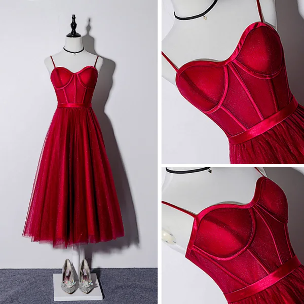 Chic / Beautiful Burgundy Homecoming Graduation Dresses 2019 A-Line / Princess Spaghetti Straps Sleeveless Sash Glitter Tulle Tea-length Ruffle Backless Formal Dresses