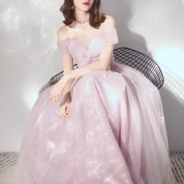 Elegant Blushing Pink Evening Dresses  2019 A-Line / Princess Off-The-Shoulder Short Sleeve Appliques Flower Beading Floor-Length / Long Ruffle Backless Formal Dresses