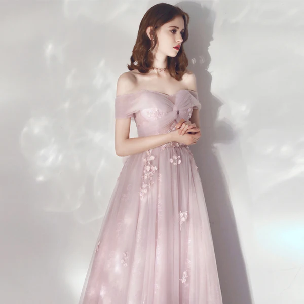 Elegant Blushing Pink Evening Dresses  2019 A-Line / Princess Off-The-Shoulder Short Sleeve Appliques Flower Beading Floor-Length / Long Ruffle Backless Formal Dresses