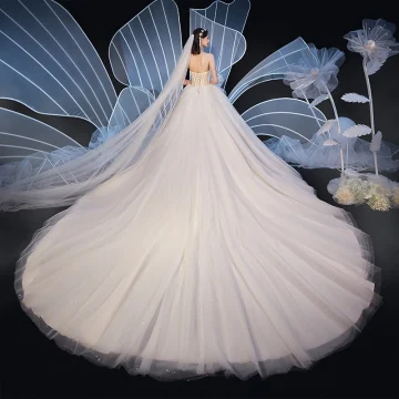 Chic Beautiful Champagne Wedding Dresses 2019 Ball Gown Sweetheart Sleeveless Backless Glitter Tulle Beading Cathedral Train Ruffle