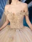 Chic / Belle Champagne Robe De Mariée 2019 Robe Boule De l'épaule Transparentes Col v profond Manches Courtes Dos Nu Appliques En Dentelle Paillettes Perlage Cathedral Train Volants