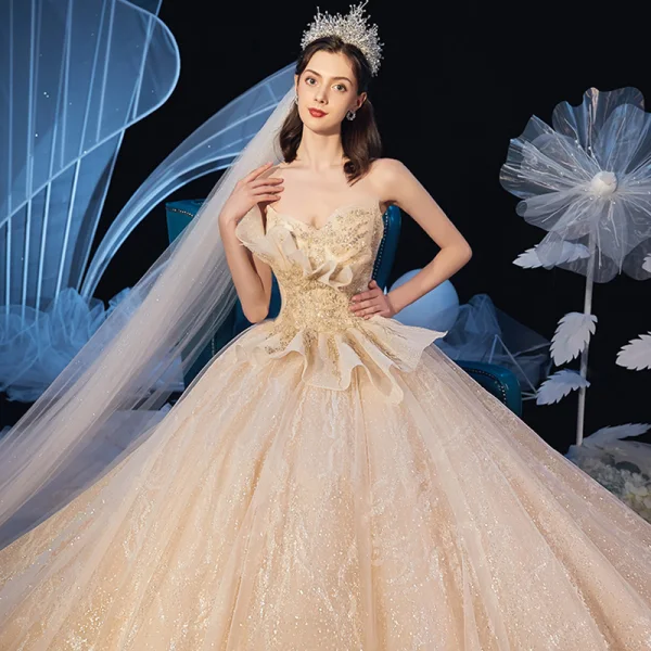 Fine Champagne Brudekjoler 2019 Ballkjole Kjæreste Uten Ermer Ryggløse Glitter Tyll Appliques Blonder Beading Cathedral Train Buste