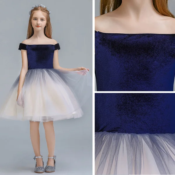Chic / Beautiful Navy Blue Gradient-Color Suede Flower Girl Dresses 2019 Ball Gown Off-The-Shoulder Short Sleeve Floor-Length / Long Ruffle Backless Wedding Party Dresses