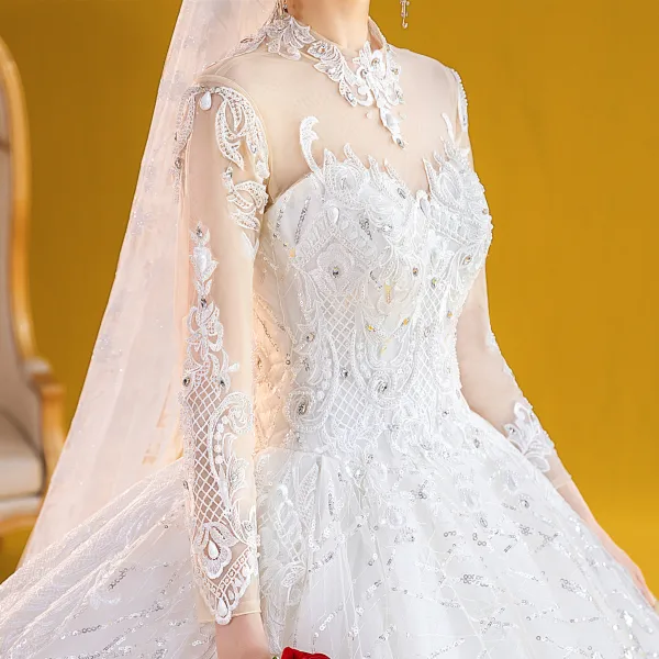Vintage / Originale Ivoire Transparentes Robe De Mariée 2020 Robe Boule Col Haut 3/4 Manches Dos Nu Glitter Tulle Appliques En Dentelle Perlage Perle Royal Train Volants