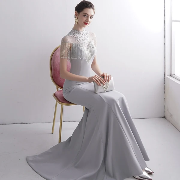 Vintage / Originale Gris Transparentes Robe De Soirée 2020 Trompette / Sirène Col Haut Sans Manches Appliques En Dentelle Faux Diamant Perlage Gland Train De Balayage Volants Robe De Ceremonie