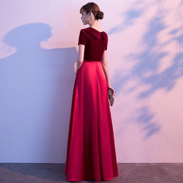 Affordable Burgundy Satin Evening Dresses  2020 A-Line / Princess Scoop Neck Short Sleeve Sash Floor-Length / Long Ruffle Suede Formal Dresses