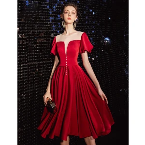 Elegant Burgunder Gjennomsiktig Homecoming Graduation Kjoler 2020 Prinsesse Scoop Halsen Korte Ermer Te Lengde Buste Formelle Kjoler