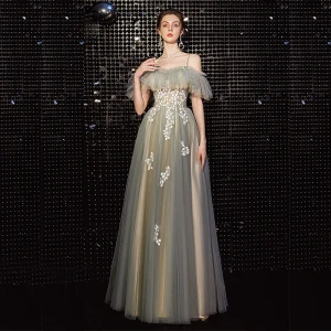 Élégant Gris Vert Robe De Bal 2020 Princesse Bretelles Spaghetti Manches Courtes Appliques En Dentelle Perlage Longue Volants Dos Nu Robe De Ceremonie