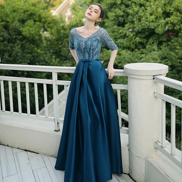 Affordable Brown Satin Bridesmaid Dresses 2020 A-Line / Princess V-Neck 1/2 Sleeves Appliques Lace Bow Sash Floor-Length / Long Ruffle Backless