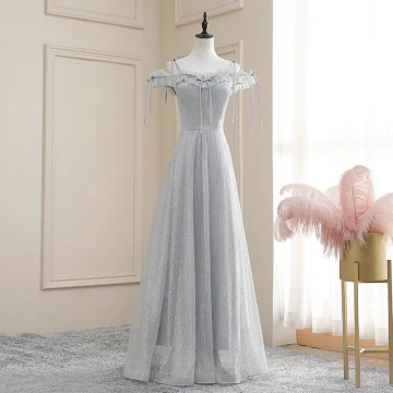 Abordable Gris Robe De Soirée 2020 Princesse De L Épaule Bretelles Spaghetti Manches Courtes Glitter Tulle Longue Volants Dos Nu Robe De Ceremonie