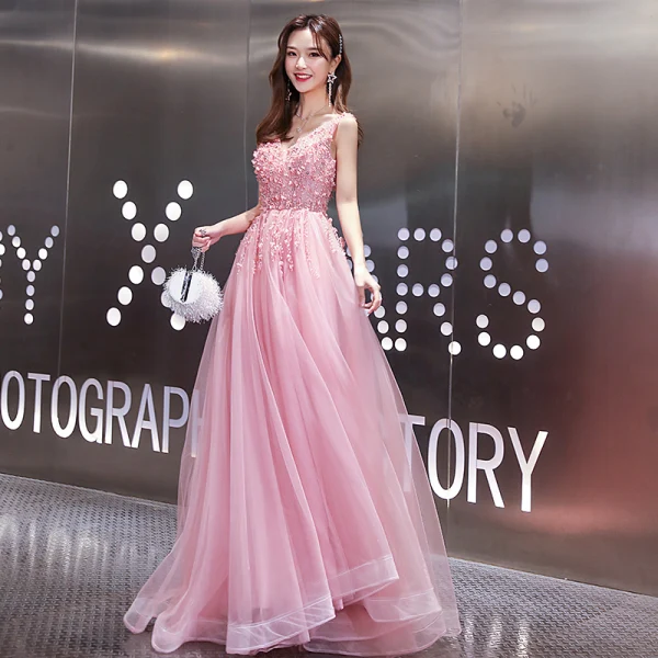 Haut de Gamme Rose Bonbon Robe De Soirée 2020 Princesse V-Cou Sans Manches Appliques En Dentelle Perlage Train De Balayage Volants Dos Nu Robe De Ceremonie