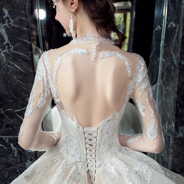 Illusion Champagne Transparentes Robe De Mariée 2020 Robe Boule Col v profond 3/4 Manches Dos Nu Glitter Tulle Appliques En Dentelle Perlage Cathedral Train Volants