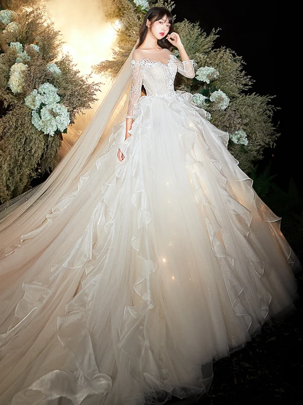 Chic / Belle Champagne Transparentes Robe De Mariée 2020 Robe Boule Encolure Dégagée 3/4 Manches Dos Nu Glitter Organza Appliques En Dentelle Perlage Cathedral Train Volants
