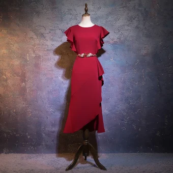 Chic Beautiful Burgundy Evening Dresses 2019 Trumpet Mermaid Scoop Neck Short Sleeve Metal Rhinestone Sash Short Ruffle Formal Dresses