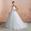 Chic / Belle Ivoire Transparentes Robe De Mariée 2020 Robe Boule Encolure Dégagée Sans Manches Appliques En Dentelle Chapel Train Volants