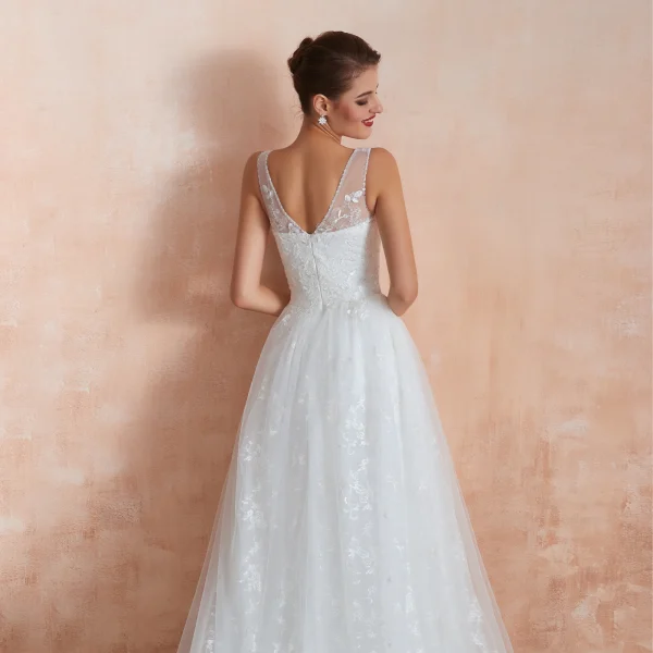 Chic / Belle Ivoire Jardin / Extérieur Robe De Mariée 2020 Princesse V-Cou Sans Manches Dos Nu Appliques En Dentelle Perlage Train De Balayage Volants