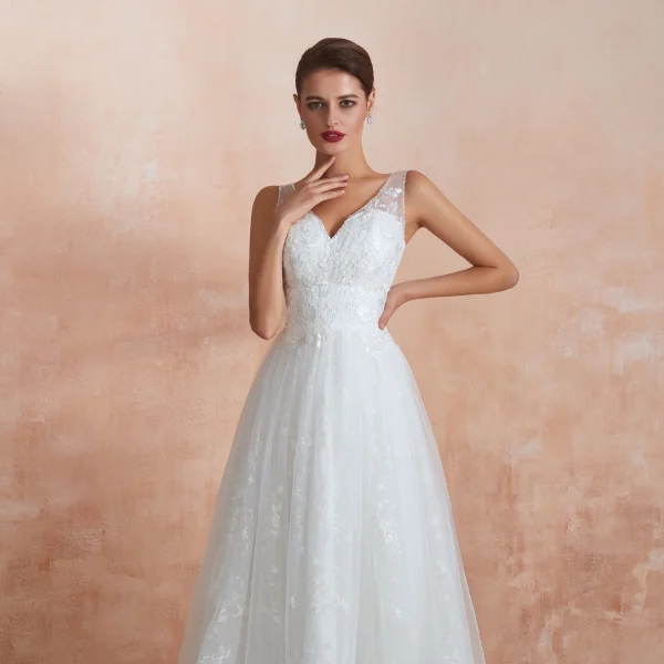 Chic / Belle Ivoire Jardin / Extérieur Robe De Mariée 2020 Princesse V-Cou Sans Manches Dos Nu Appliques En Dentelle Perlage Train De Balayage Volants