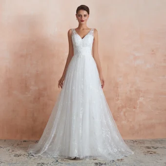 Chic Belle Ivoire Jardin Extérieur Robe De Mariée 2020 Princesse V Cou Sans Manches Dos Nu Appliques En Dentelle Perlage Train De Balayage Volants