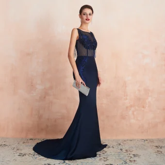 Elegante Donkerblauwe Doorzichtige Avondjurken 2020 Trompet Zeemeermin Vierkante Halslijn Mouwloos Appliques Kant Kralen Kwast Sweep Trein Ruglooze Gelegenheid Jurken