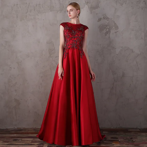 Elegant Red Evening Dresses  2018 A-Line / Princess Scoop Neck Sleeveless Beading Sequins Sweep Train Ruffle Backless Formal Dresses