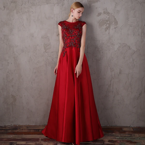 Élégant Rouge Robe De Soirée 2018 Princesse Encolure Dégagée Sans Manches Perlage Paillettes Train De Balayage Volants Dos Nu Robe De Ceremonie