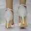 Charmant Weiß Strass Perle Brautschuhe 2025 Knöchelriemen 9 cm Stilettos Spitzschuh Hochzeit Hochhackige