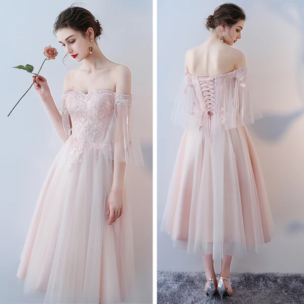 Chic / Belle Perle Rose Robe Demoiselle D'honneur 2018 Princesse Appliques En Dentelle Thé Longueur Volants Dos Nu Robe Pour Mariage