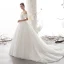Schlicht Ivory / Creme Brautkleider / Hochzeitskleider 2020 A Linie Off Shoulder Geschwollenes Kurze Ärmel Rückenfreies Applikationen Spitze Kapelle-Schleppe Rüschen