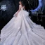 Luxe Champagne Trouwjurken Baljurk 2020 Diepe v-hals Mouwloos Ruglooze Glans Tule Appliques Kant Kralen Cathedral Train Ruche