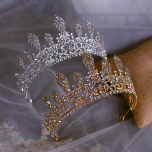 Schöne Haarschmuck Braut 2020 Metall Strass Diadem Hochzeit Brautaccessoires
