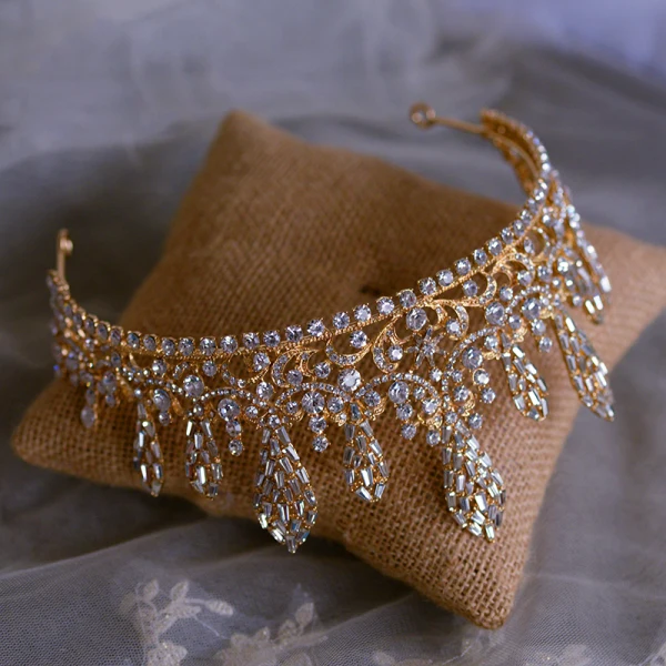 Snygga / Fina Brud Huvudbonad 2020 Metall Rhinestone Tiara Bröllop Tillbehör
