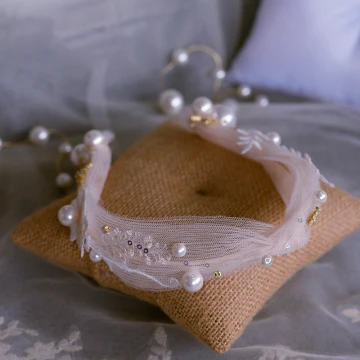 Chic Beautiful Blushing Pink Headbands Bridal Hair Accessories 2020 Tulle Appliques Lace Pearl Tassel Headpieces Wedding Accessories