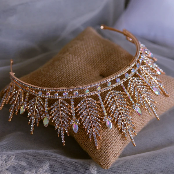 Unika Brud Huvudbonad 2020 Metall Rhinestone Tiara Bröllop Tillbehör