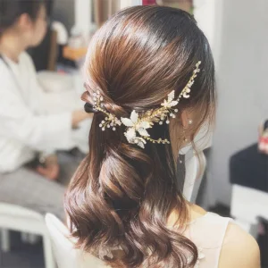 Schöne Gold Haarschmuck Braut 2020 Metall Blatt Strass Perlenstickerei Kopfschmuck Hochzeit Brautaccessoires