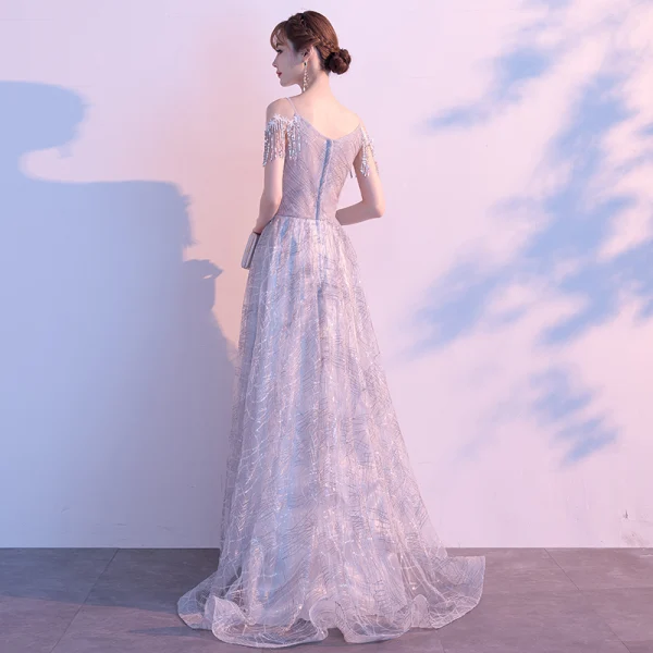Hermoso Gris Vestidos de noche 2020 A-Line / Princess Spaghetti Straps Manga Corta Lentejuelas Tassel Glitter Tul Colas De Barrido Ruffle Sin Espalda Vestidos Formales