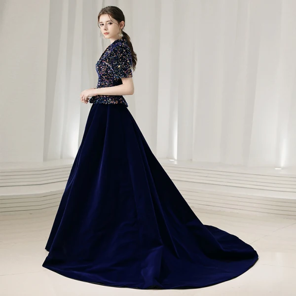 Fashion Navy Blue Suede Winter Evening Dresses  2020 A-Line / Princess V-Neck Short Sleeve Sash Sequins Court Train Ruffle Formal Dresses