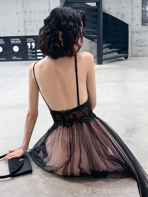 Sexy Noire Robe De Soirée 2020 Princesse Bretelles Spaghetti Sans Manches Appliques En Dentelle Perlage Longue Volants Dos Nu Robe De Ceremonie
