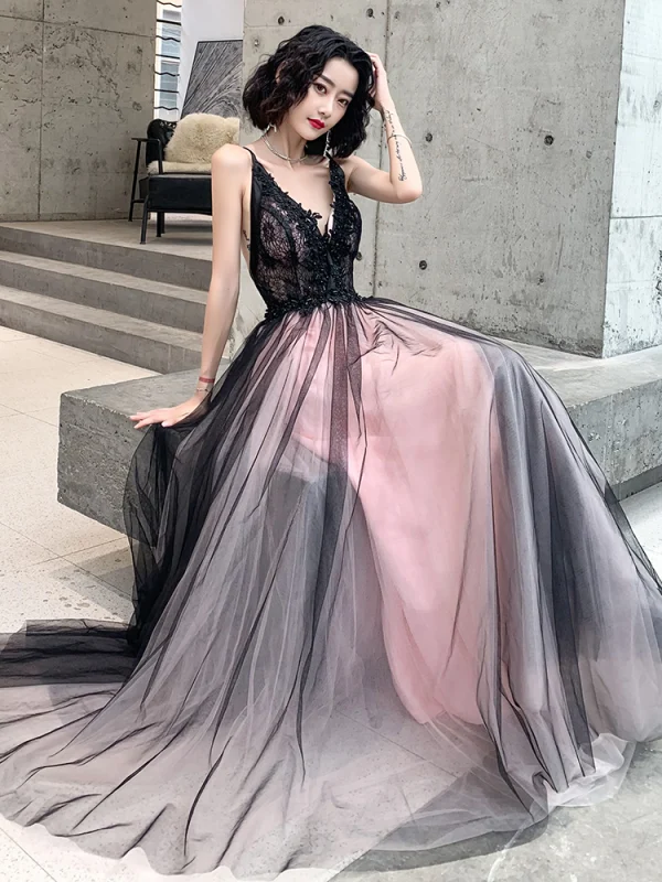 Sexy Noire Robe De Soirée 2020 Princesse Bretelles Spaghetti Sans Manches Appliques En Dentelle Perlage Longue Volants Dos Nu Robe De Ceremonie