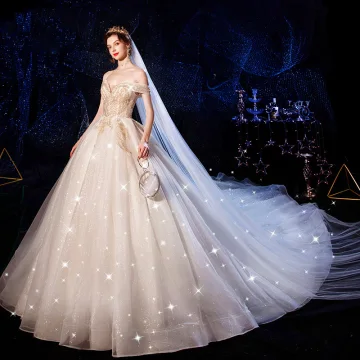 Luxe Champagne Trouwjurken 2020 Baljurk Uit De Schouder Korte Mouwen Ruglooze Glans Tule Kralen Cathedral Train Ruche