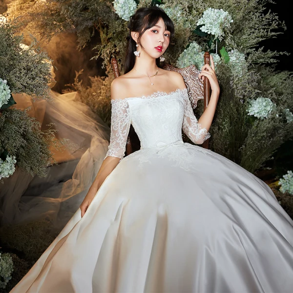 Schöne Ivory / Creme Satin Garten / Im Freien Brautkleider / Hochzeitskleider 2020 A Linie Off Shoulder 3/4 Ärmel Rückenfreies Applikationen Spitze Sweep / Pinsel Zug