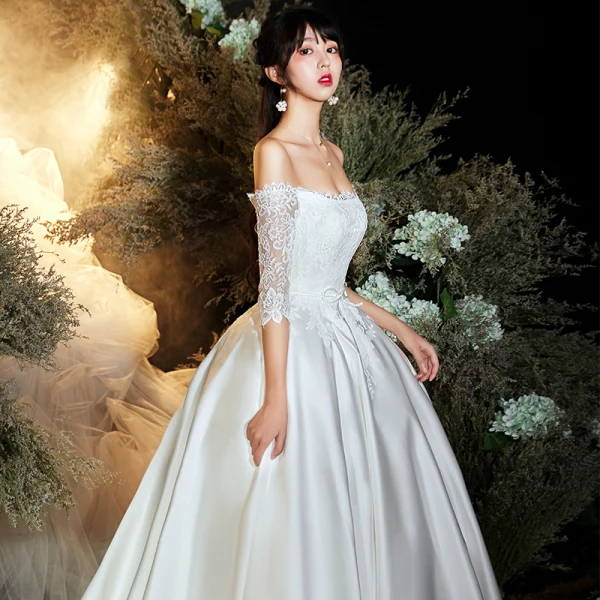 Schöne Ivory / Creme Satin Garten / Im Freien Brautkleider / Hochzeitskleider 2020 A Linie Off Shoulder 3/4 Ärmel Rückenfreies Applikationen Spitze Sweep / Pinsel Zug