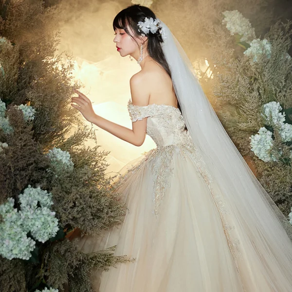 Luxury / Gorgeous Champagne Wedding Dresses 2020 Ball Gown Off-The-Shoulder Short Sleeve Backless Appliques Lace Beading Sequins Chapel Train Ruffle