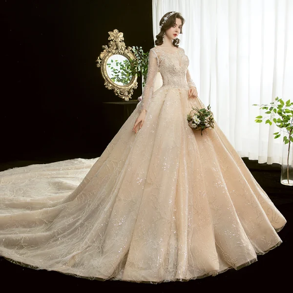 Schöne Champagner Durchsichtige Brautkleider / Hochzeitskleider 2020 Ballkleid Eckiger Ausschnitt Lange Ärmel Rückenfreies Glanz Tülle Applikationen Spitze Perlenstickerei Kathedrale Schleppe Rüschen