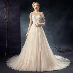 Élégant Champagne Transparentes Robe De Mariée 2020 Princesse Encolure Dégagée 3 4 Manches Dos Nu Appliques En Dentelle Perlage Tribunal Train Volants