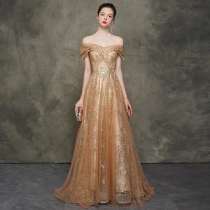 Elegant Champagne Gull Selskapskjoler 2020 Prinsesse Av Skulderen Korte Ermer Paljetter Glitter Tyll Feie Tog Buste Ryggløse Formelle Kjoler